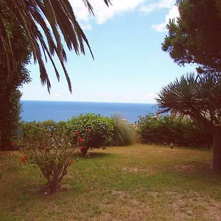 Great View To Sea, With Pool Vila