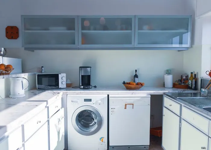 Great View To Sea, With Pool Salema